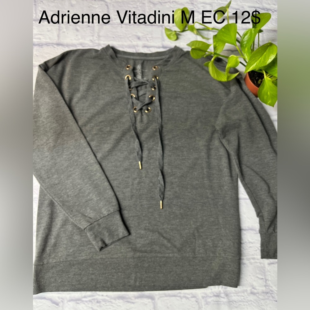 Adrienne Vittadini M sweatshirt